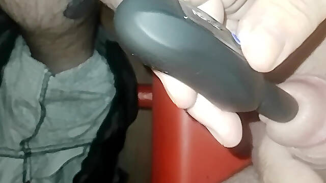 Small cumshot