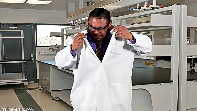 Scientist discovers shirnking serium and shrinks himself tiny