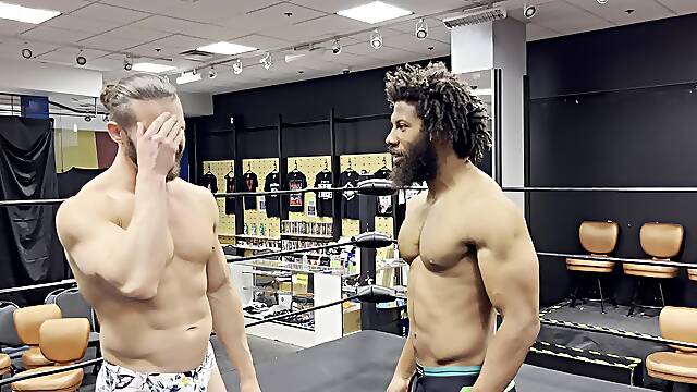 Battle of the Hotties with Bodies