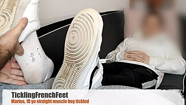 Marius, 18 yo muscle straight boy first tickle session (full HD)