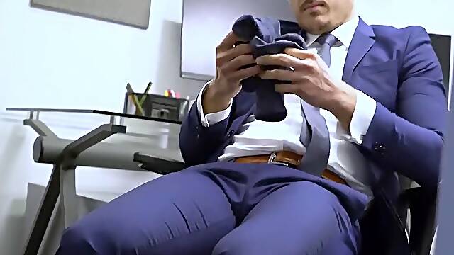 Gay foot fetish fun with a hunky skyy jolie in the office