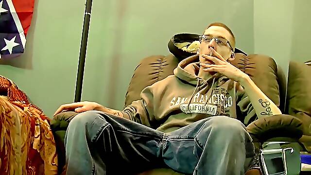 Geeky Whiteboy masturbates Out Some fluid