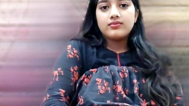 Jija Sali Hot Video Call Sex Showing Boos and Tight Pussy