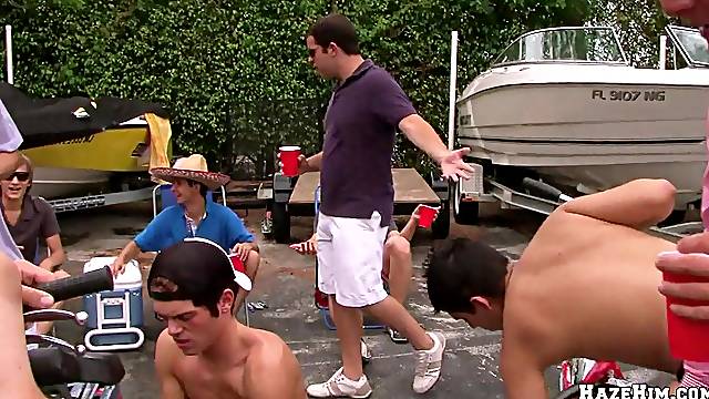 Wild outdoors group sex between couple of horny gay dudes